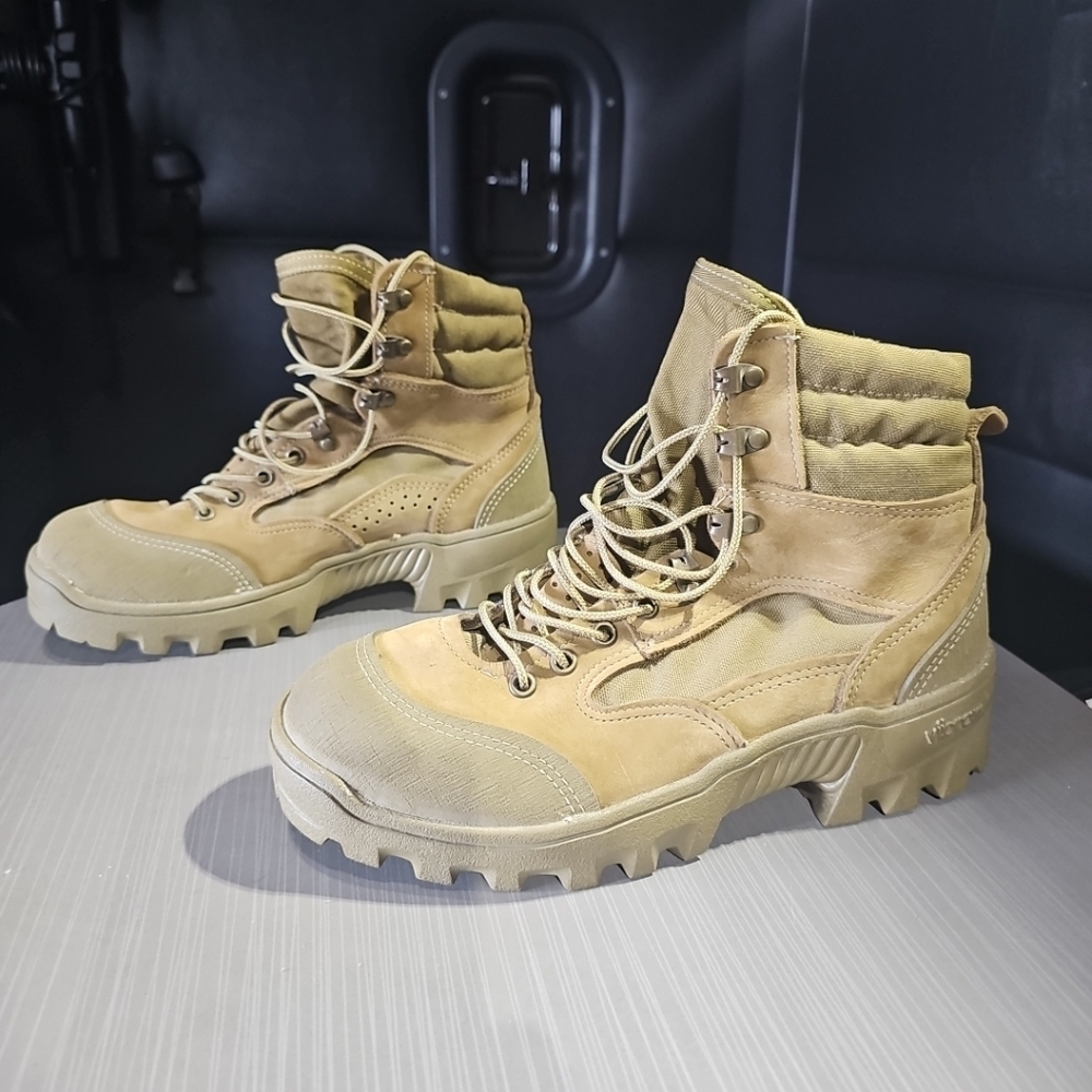 BELLEVILLE HKR/990 Size 6.0W Military‎ Boots Tan Vibram Sole Excellent PreOwned
